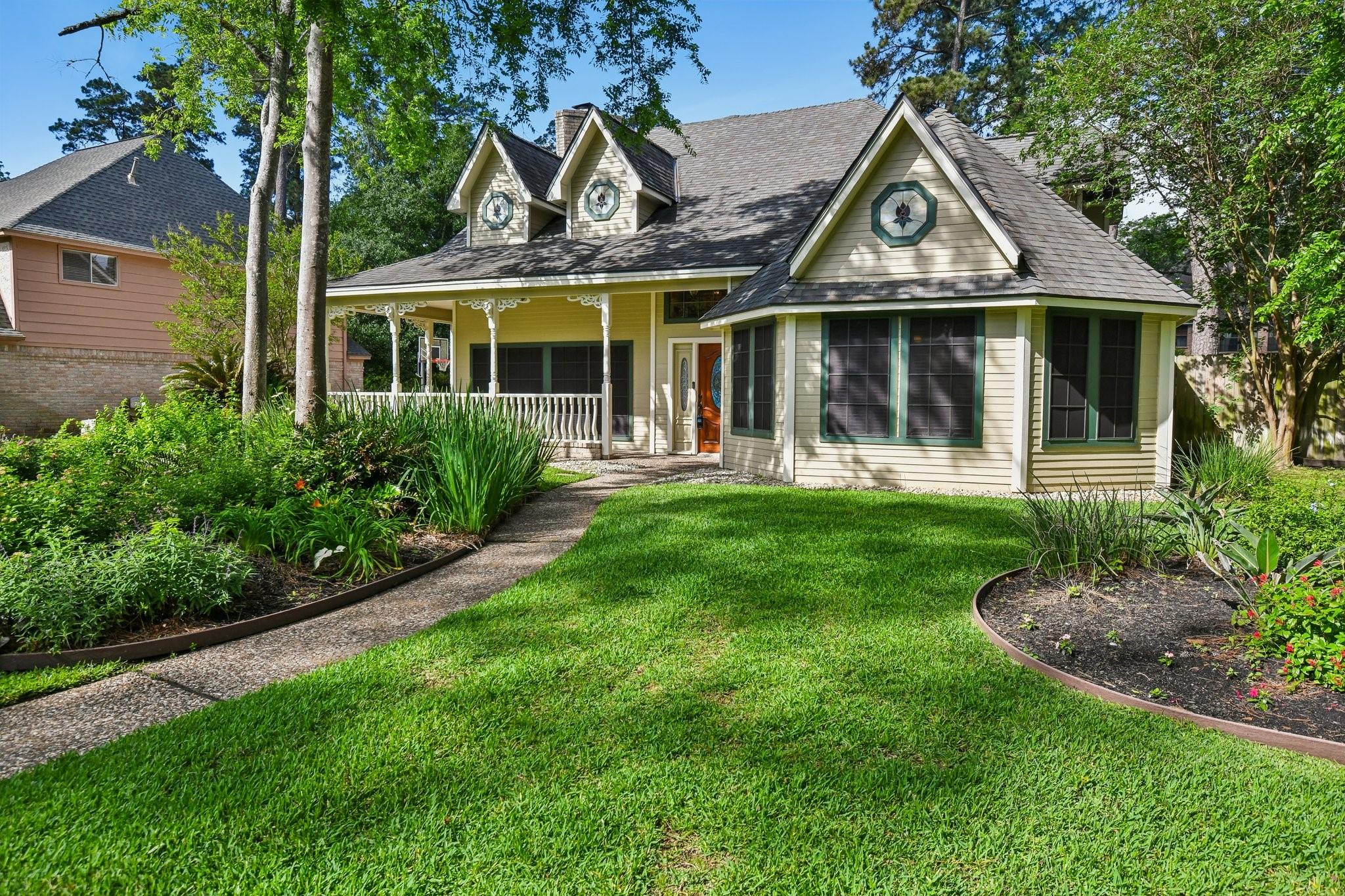 17703 Oaksham Lane