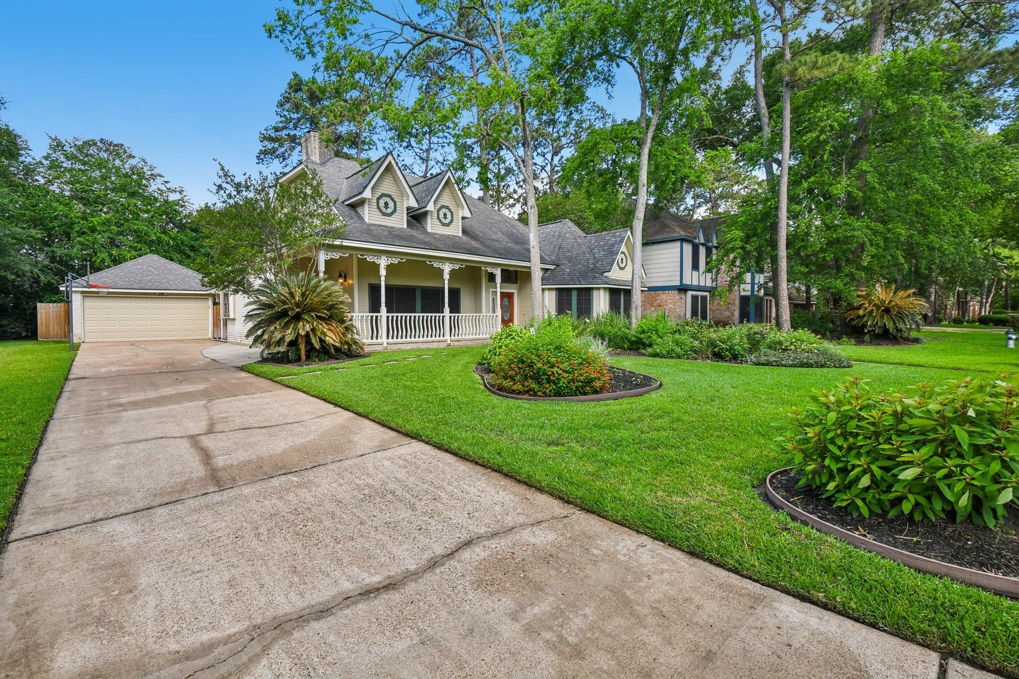 17703 Oaksham Lane