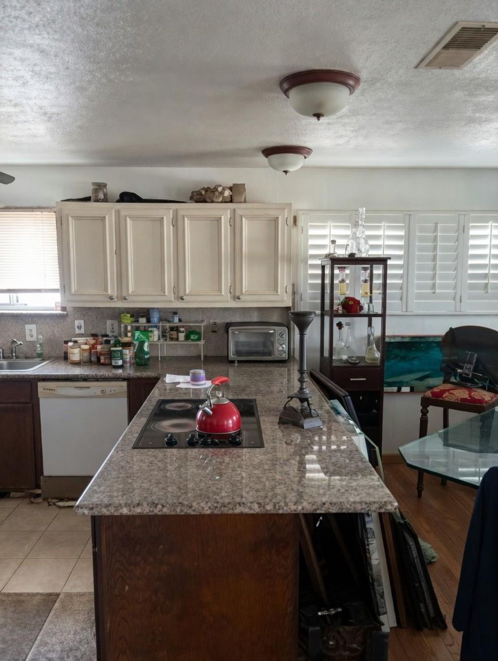 Photo of 16610 Jamaica Inn Road, Jamaica Beach, TX 77554 (MLS # 93076641)