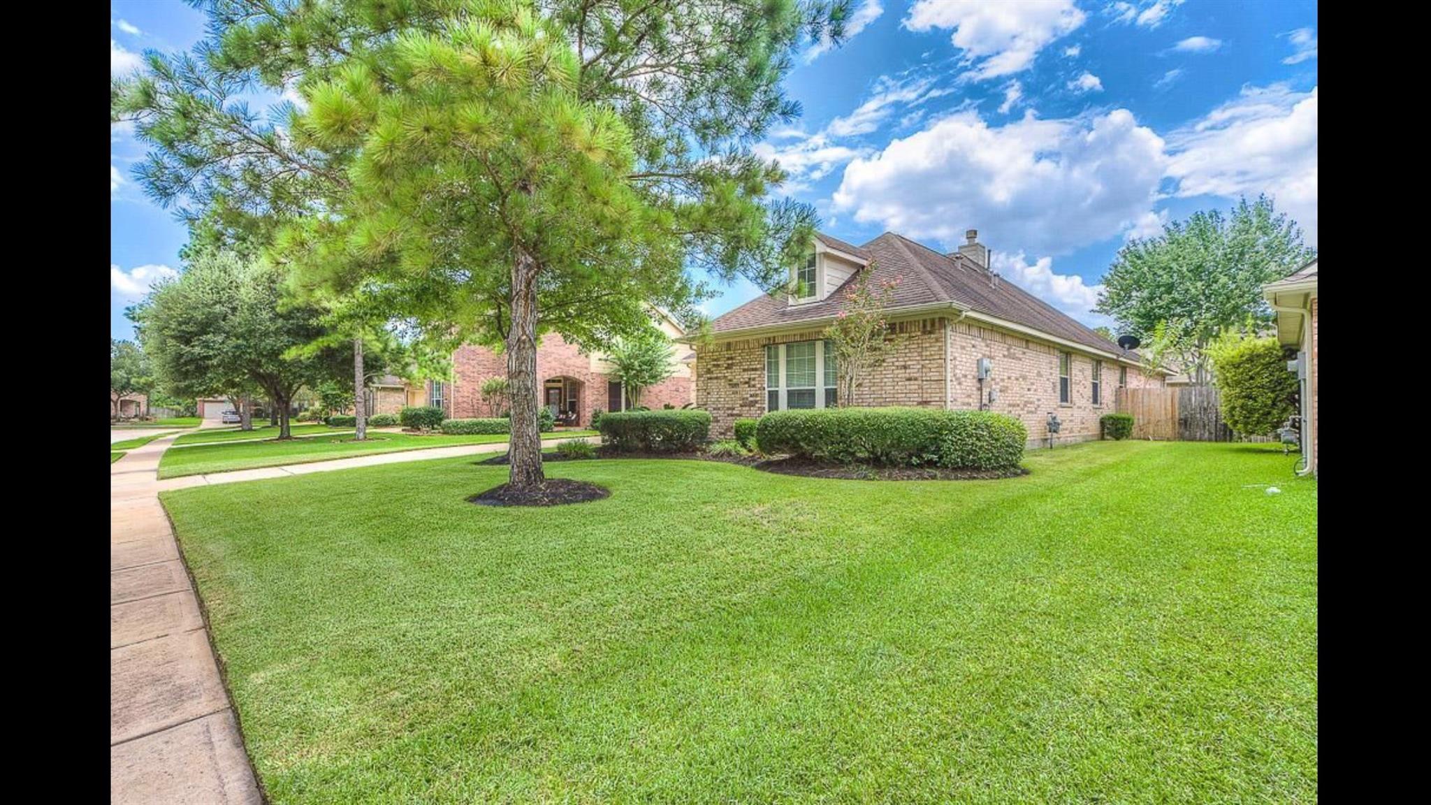24023 Northshire Lane