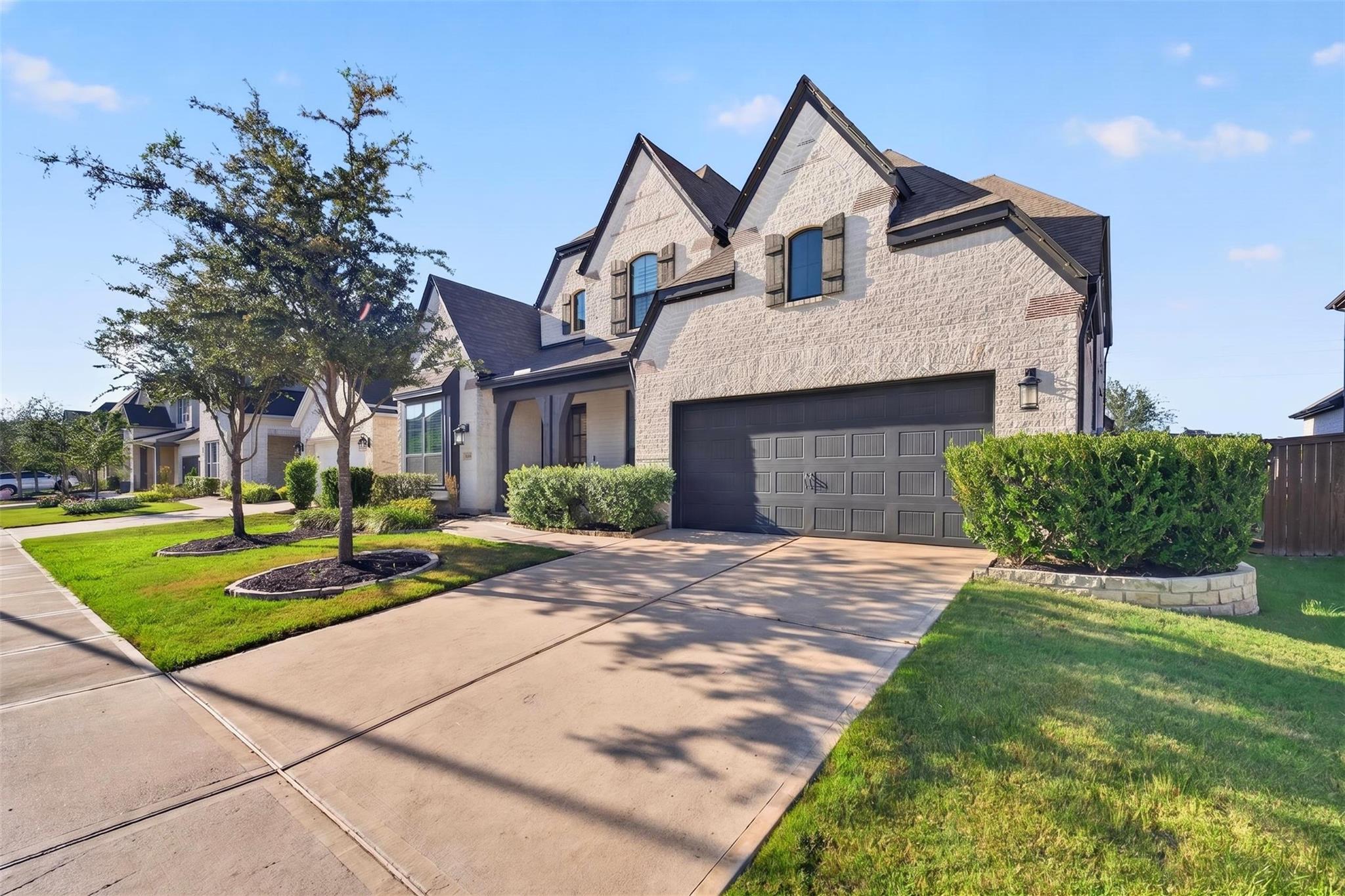 7014 San Bernard Trail