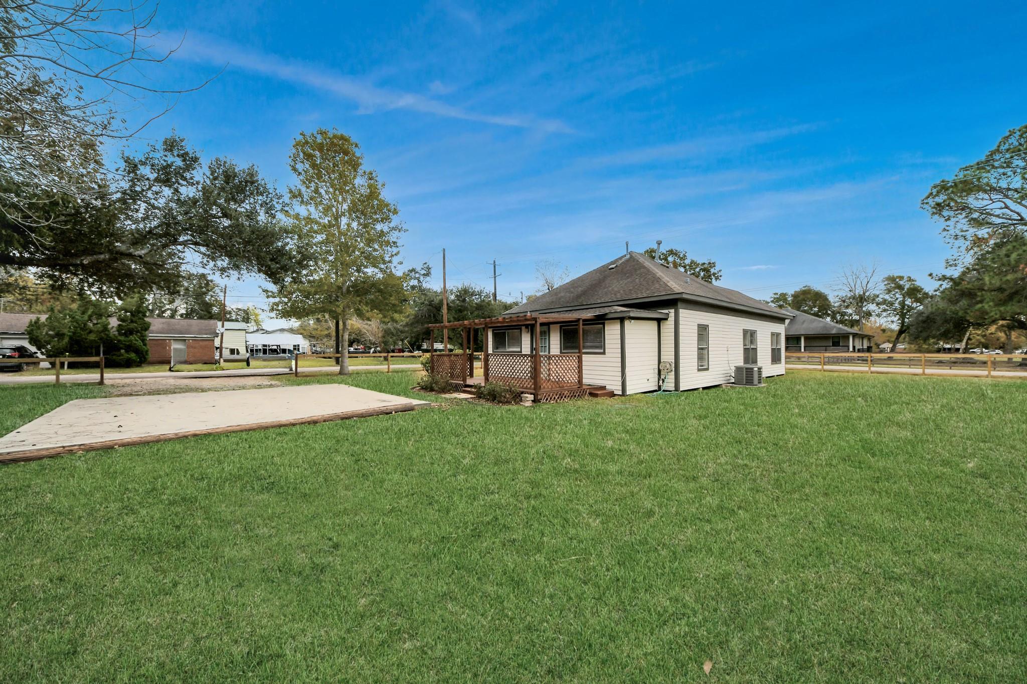 125 N Shirley St