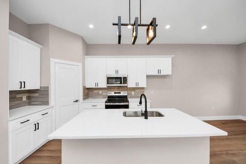 Photo of 7540 Charlie St Street, Houston, TX 77088 (MLS # 15793149) Photo of 7540 Charlie St Street, Houston, TX 77088 (MLS # 15793149)