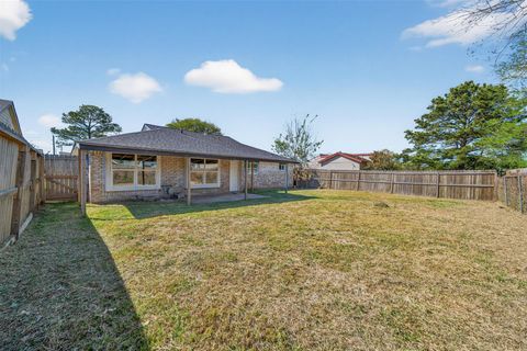 Tiny photo for 3111 Scotch Moss Lane, La Porte, TX 77571 (MLS # 86016477)