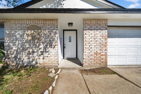 Tiny photo for 3111 Scotch Moss Lane, La Porte, TX 77571 (MLS # 86016477)