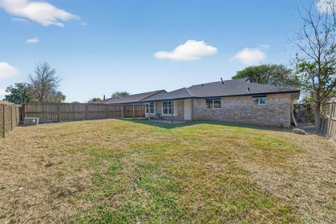Tiny photo for 3111 Scotch Moss Lane, La Porte, TX 77571 (MLS # 86016477)