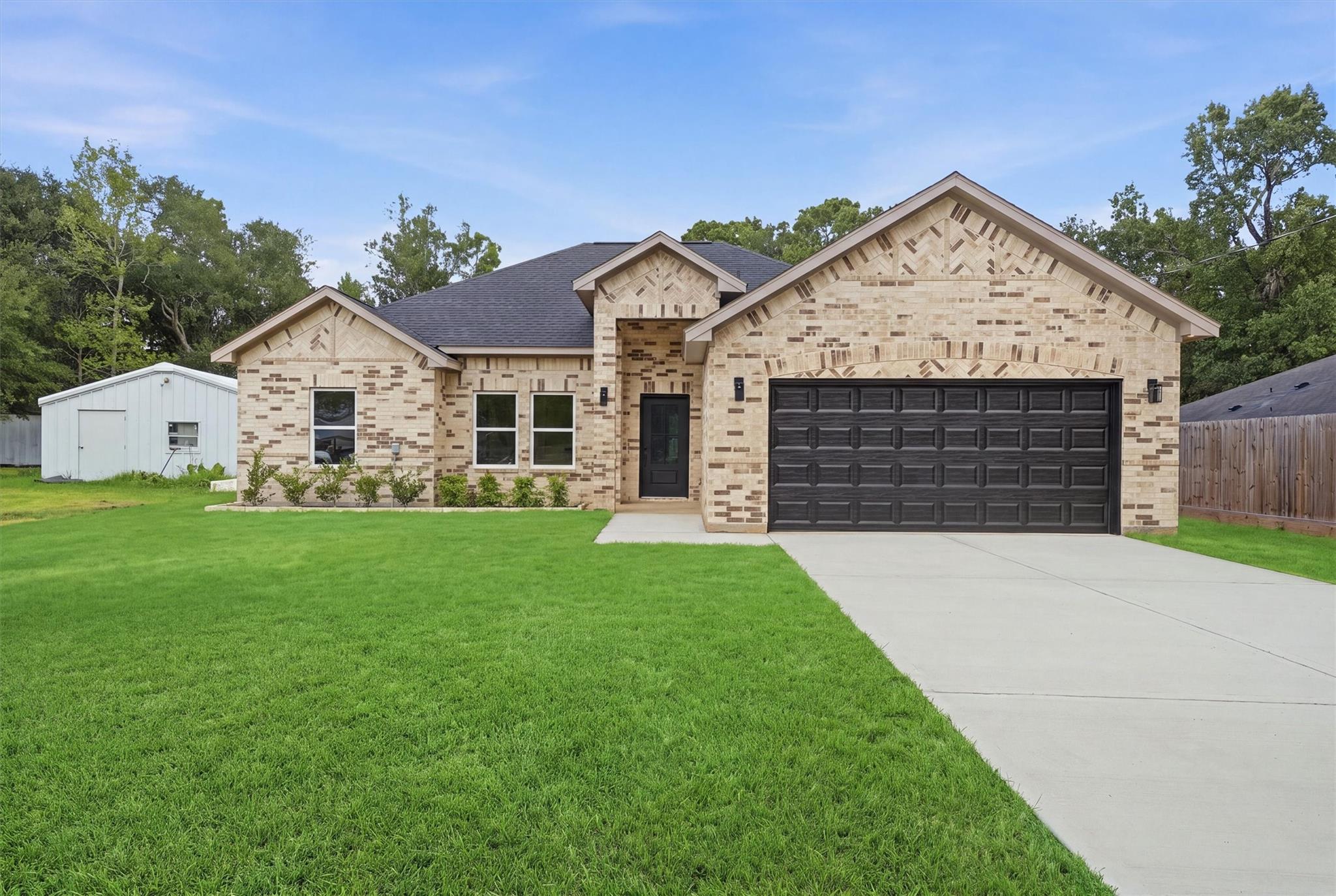 11909 Miller Circle
