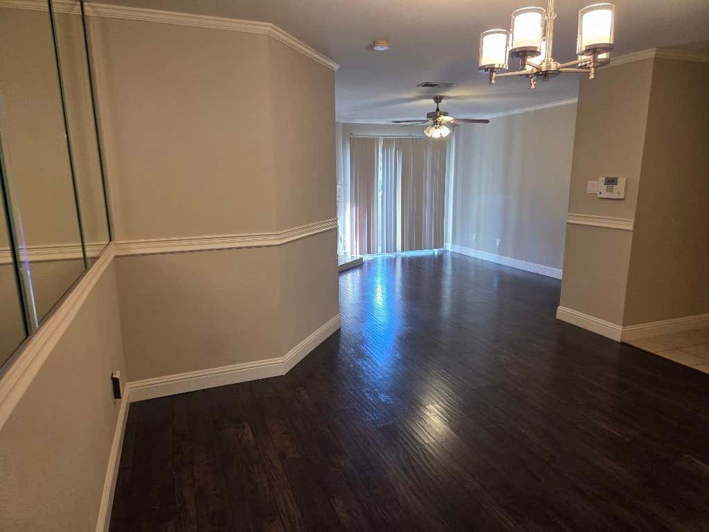 Photo of 18800 Egret Bay Boulevard #1009, Webster, TX 77058 (MLS # 70578925)