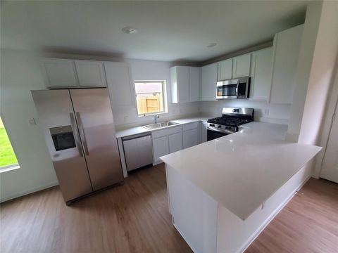 Photo of 3115 Savannah Rose Drive, Angleton, TX 77515 (MLS # 3922885)