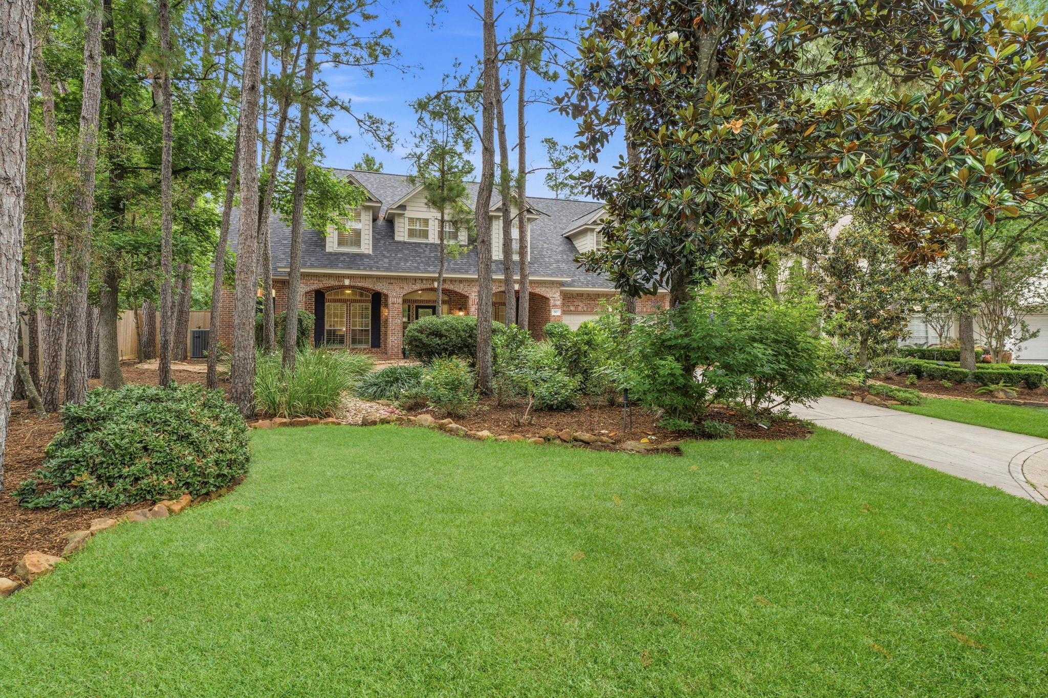 130 E Fairbranch Circle