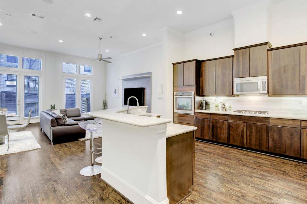 Photo of 5506 Darling Street, Houston, TX 77007 (MLS # 52132236)