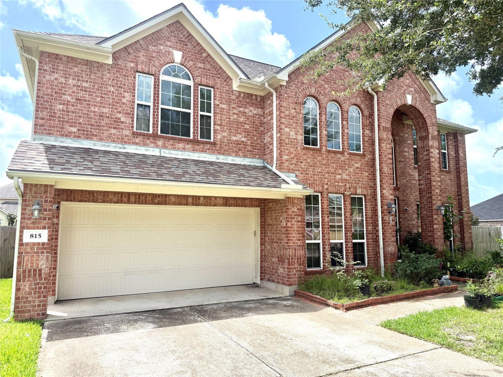 Photo of 815 Arlington Pointe Drive, League City, TX 77573 (MLS # 75271523)