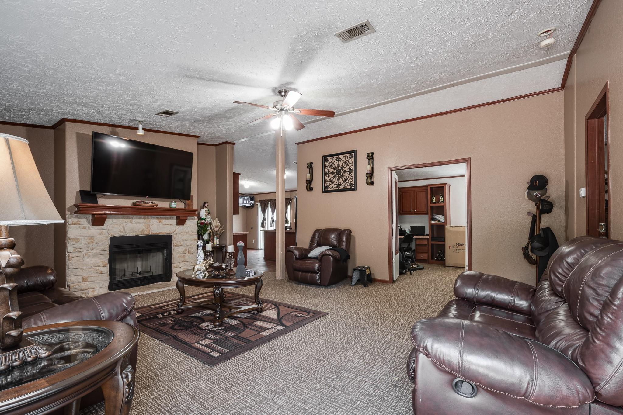 24910 Penny Lane