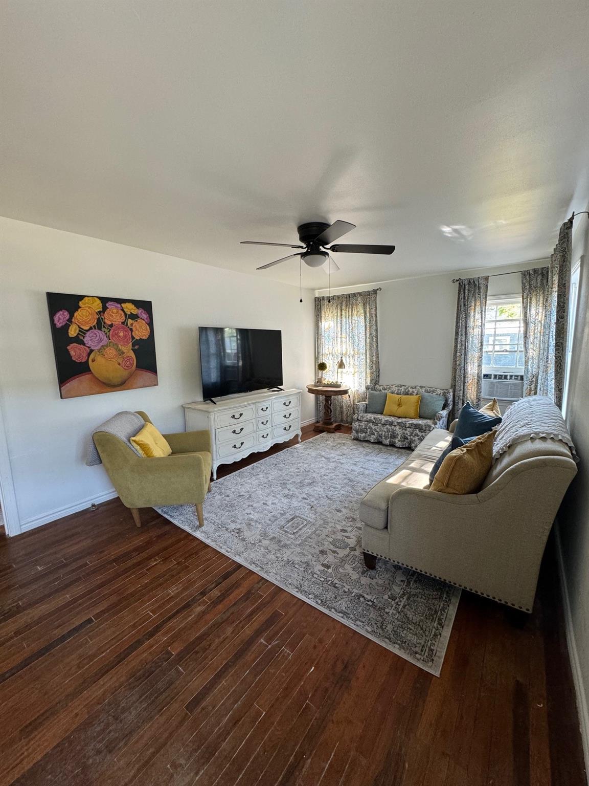 1104 Sycamore Street