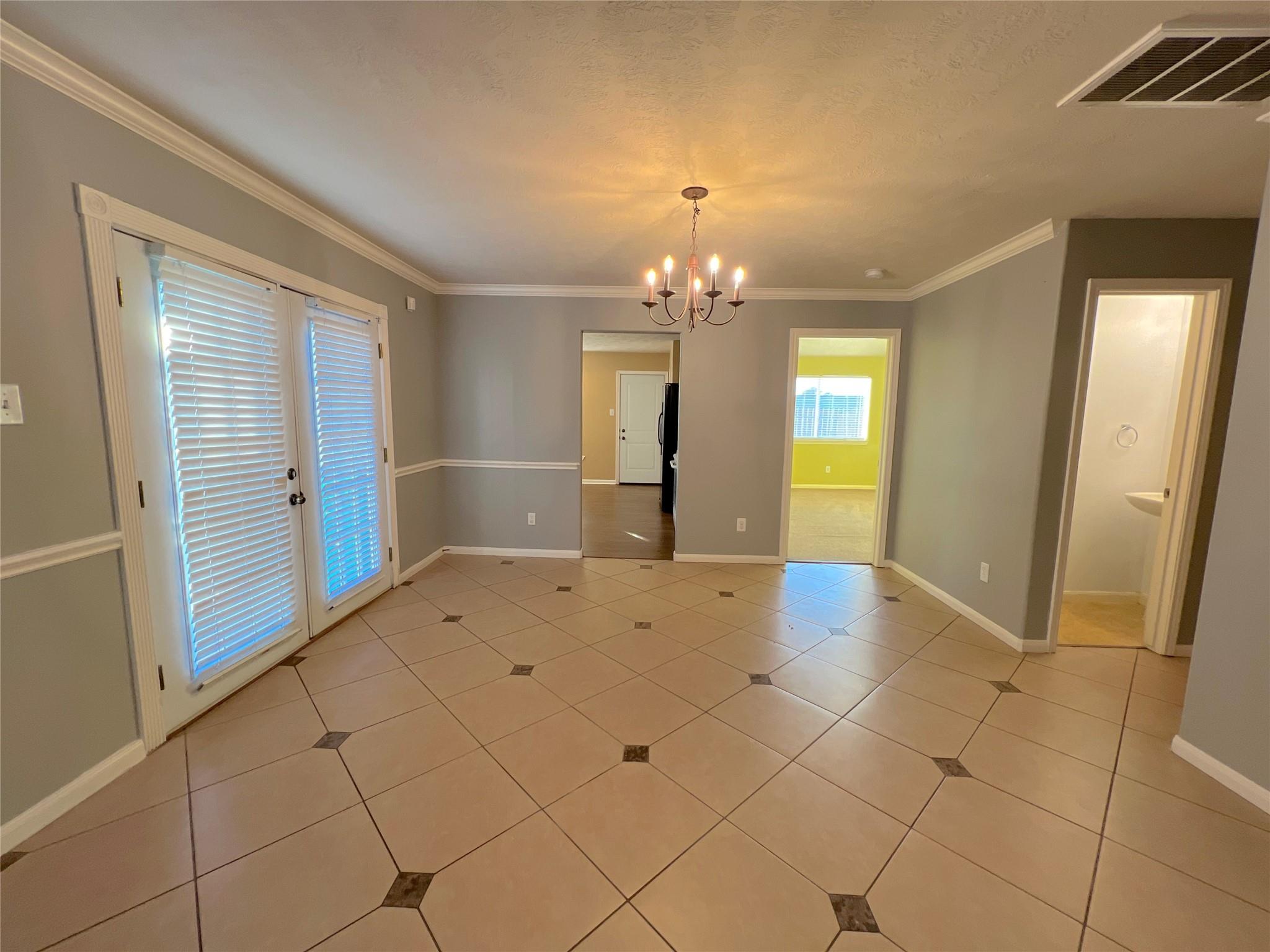 5535 Bear Paw Circle