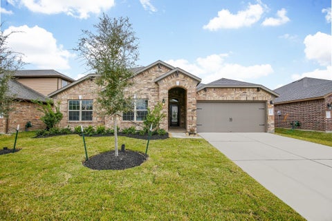 Homes For Sale - 6915 Arcadia Meadow Court<br/> Richmond, TX 77407