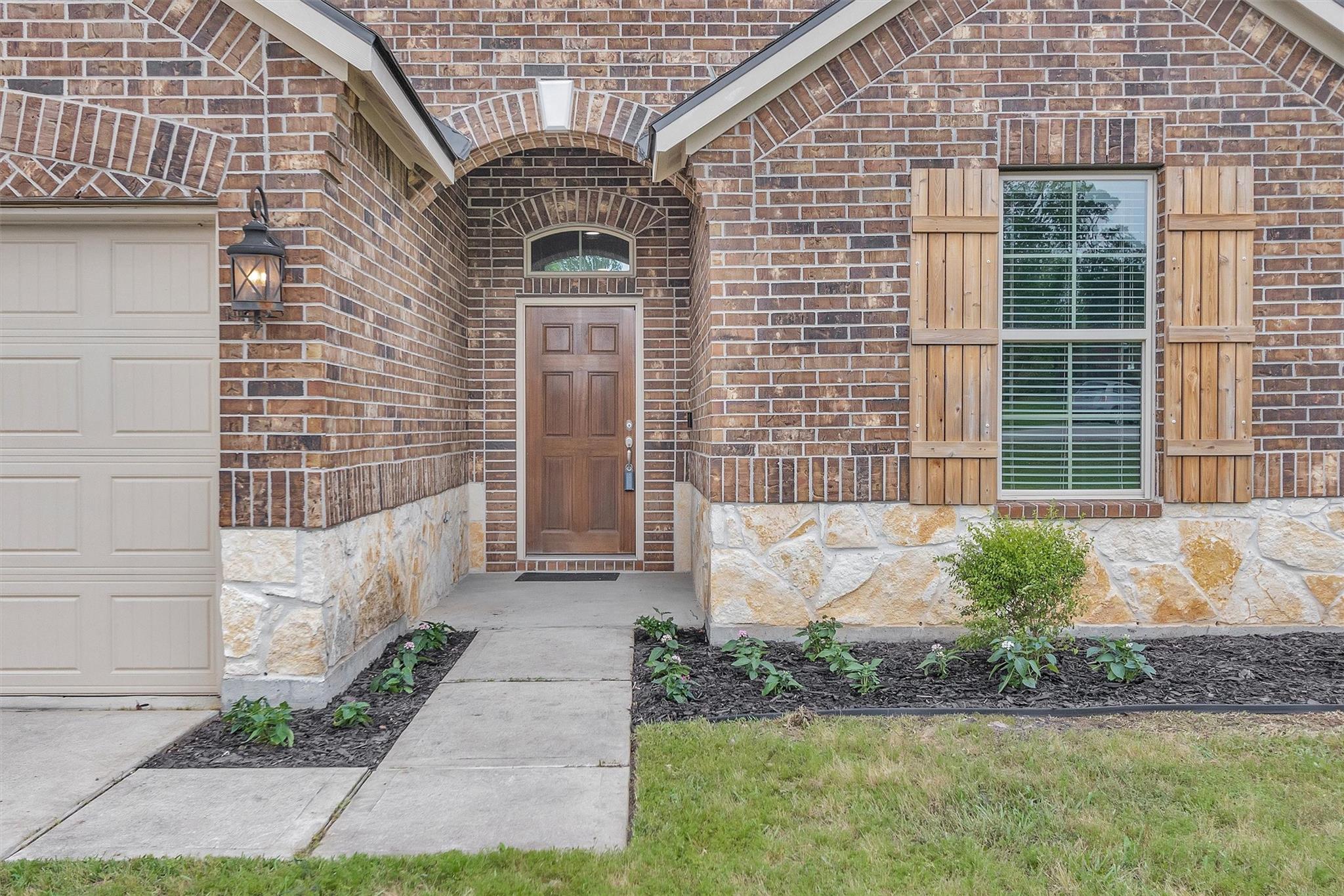 9222 White Tail Drive