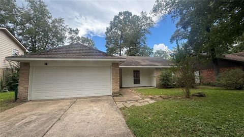 Photo of 3303 Glen Spring Drive, Houston, TX 77339 (MLS # 89990285)