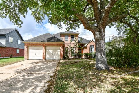 Photo of 4306 W Thunderwood Circle, Fresno, TX 77545 (MLS # 7947300)