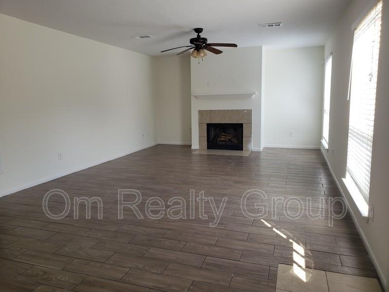 6655 Stonefort Ct