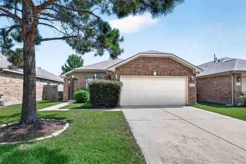 Photo of 26810 Henson Falls Drive, Katy, TX 77494 (MLS # 10851760)