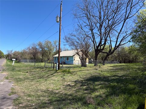 Homes For Sale - 525 Lcr 405<br/> Mexia, TX 76667
