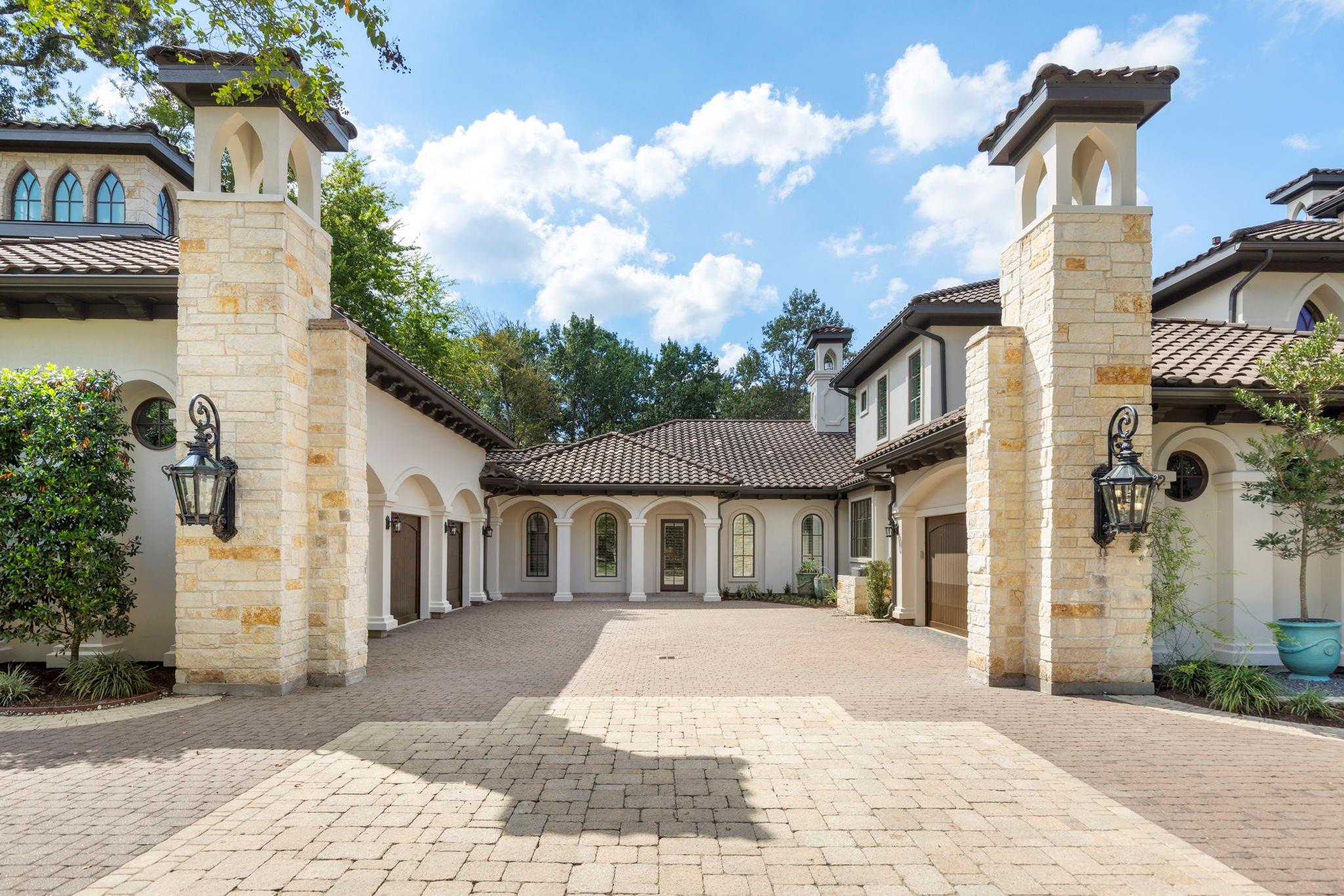 15 Estancia Place