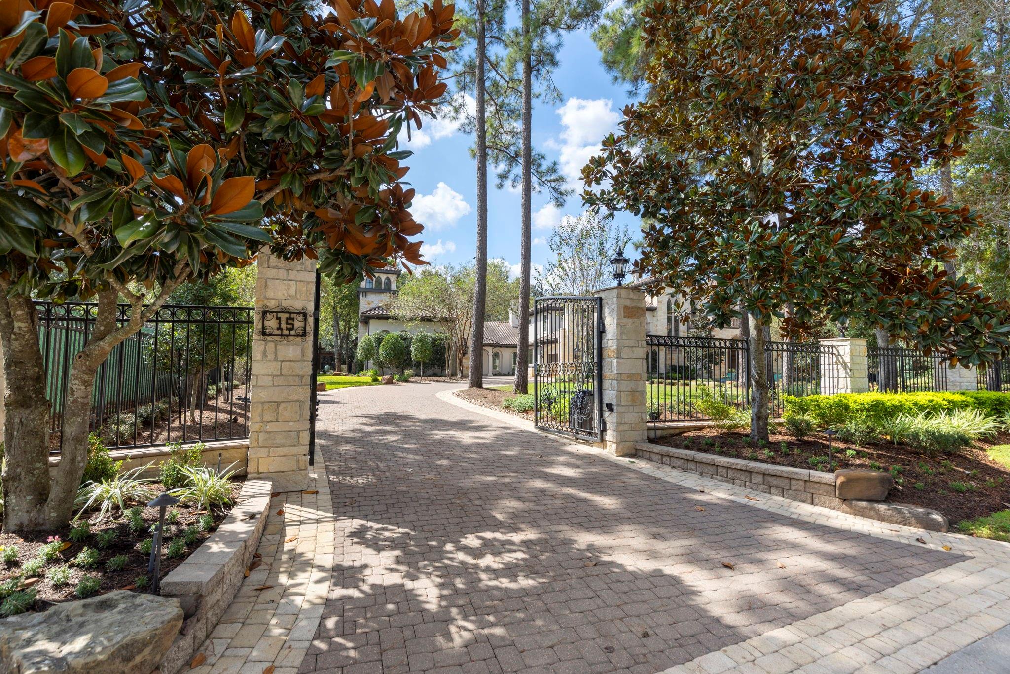15 Estancia Place