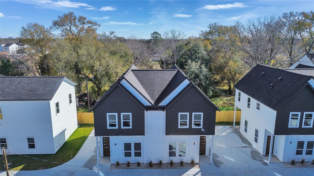 Photo of 5128 Clover Street #B, Houston, TX 77033 (MLS # 54735462)
