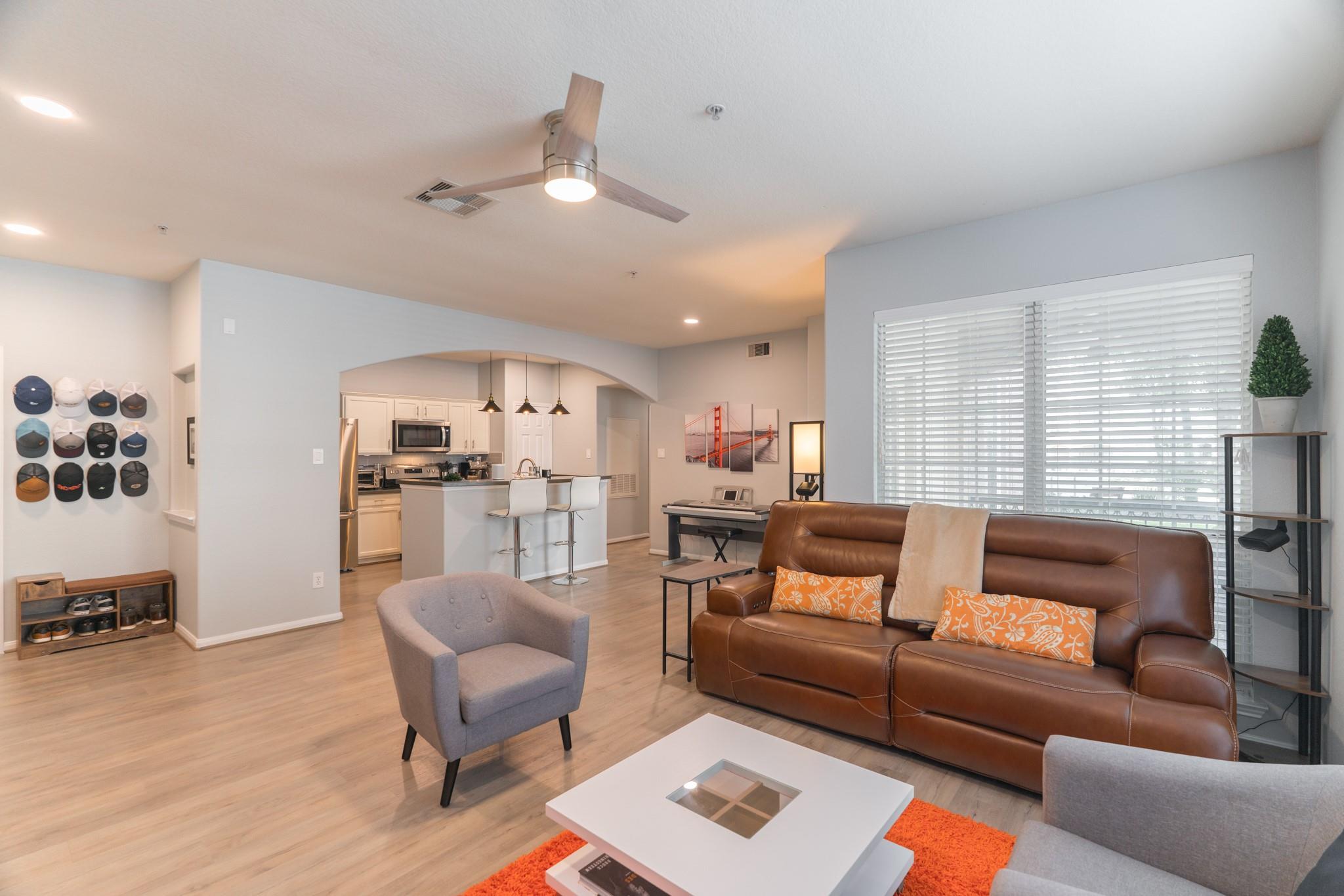 6607 Lake Woodlands Drive 312