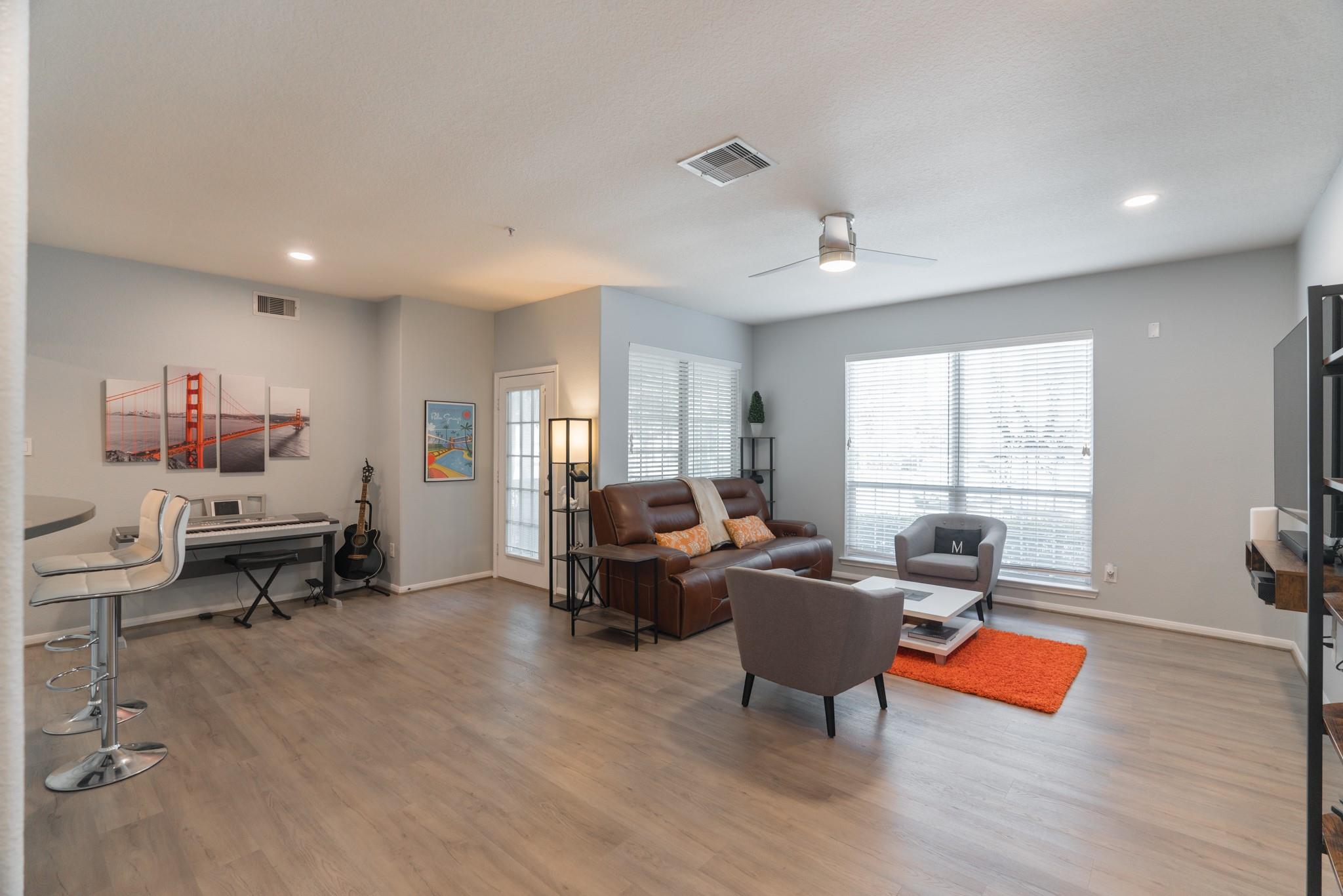 6607 Lake Woodlands Drive 312