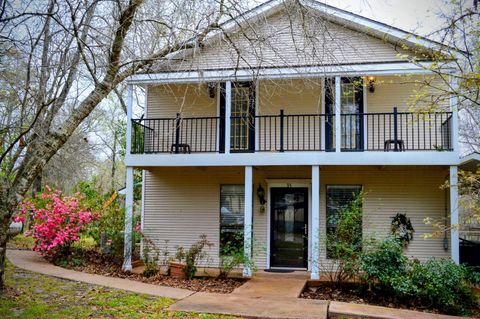 Photo of 35 Susan Drive, Cleveland, TX 77327 (MLS # 77030400)