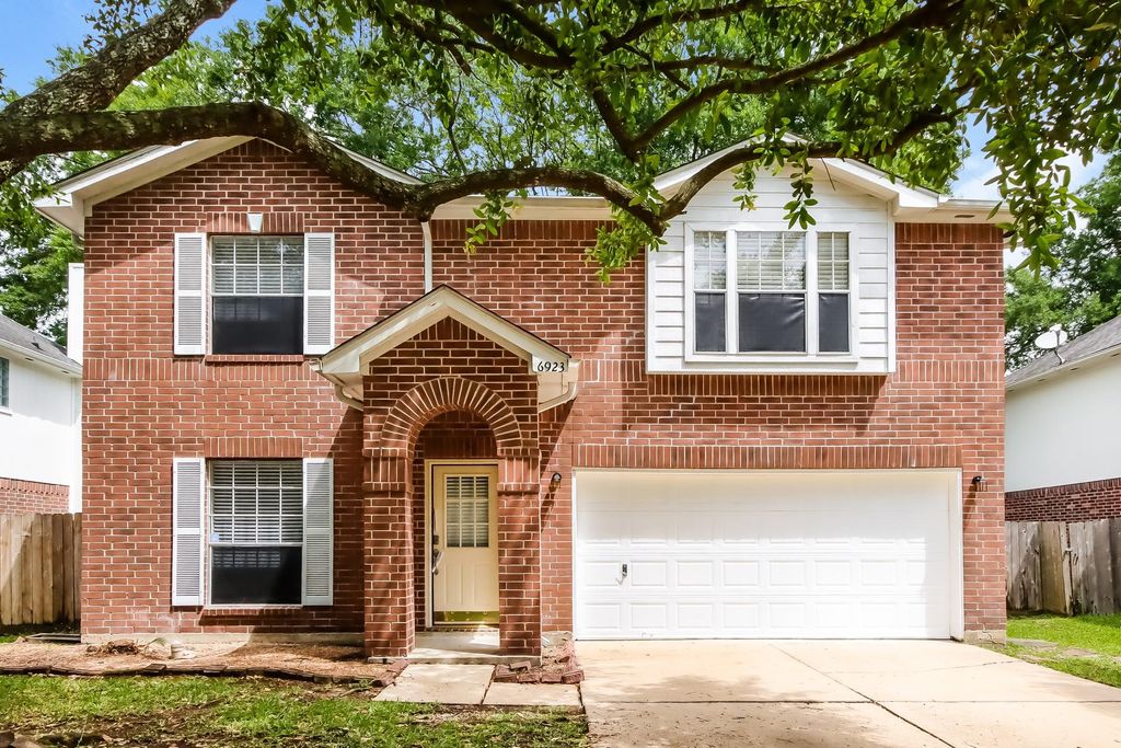 Photo of 6923 Echo Pines Drive, Humble, TX 77346 (MLS # 21665741)