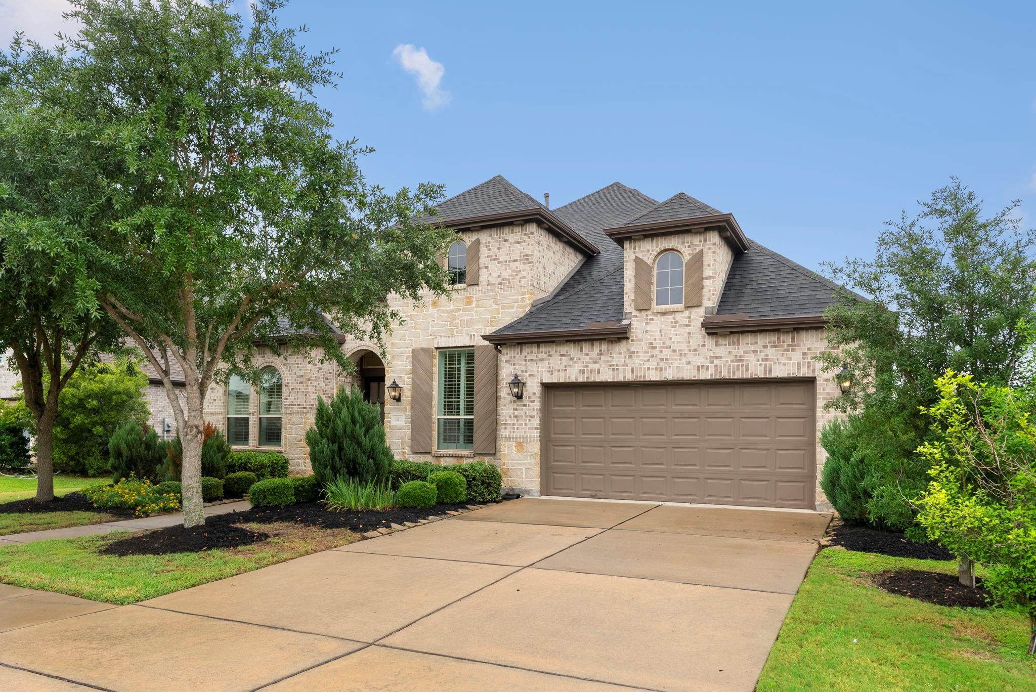 1310 Orange Pumpkin Lane