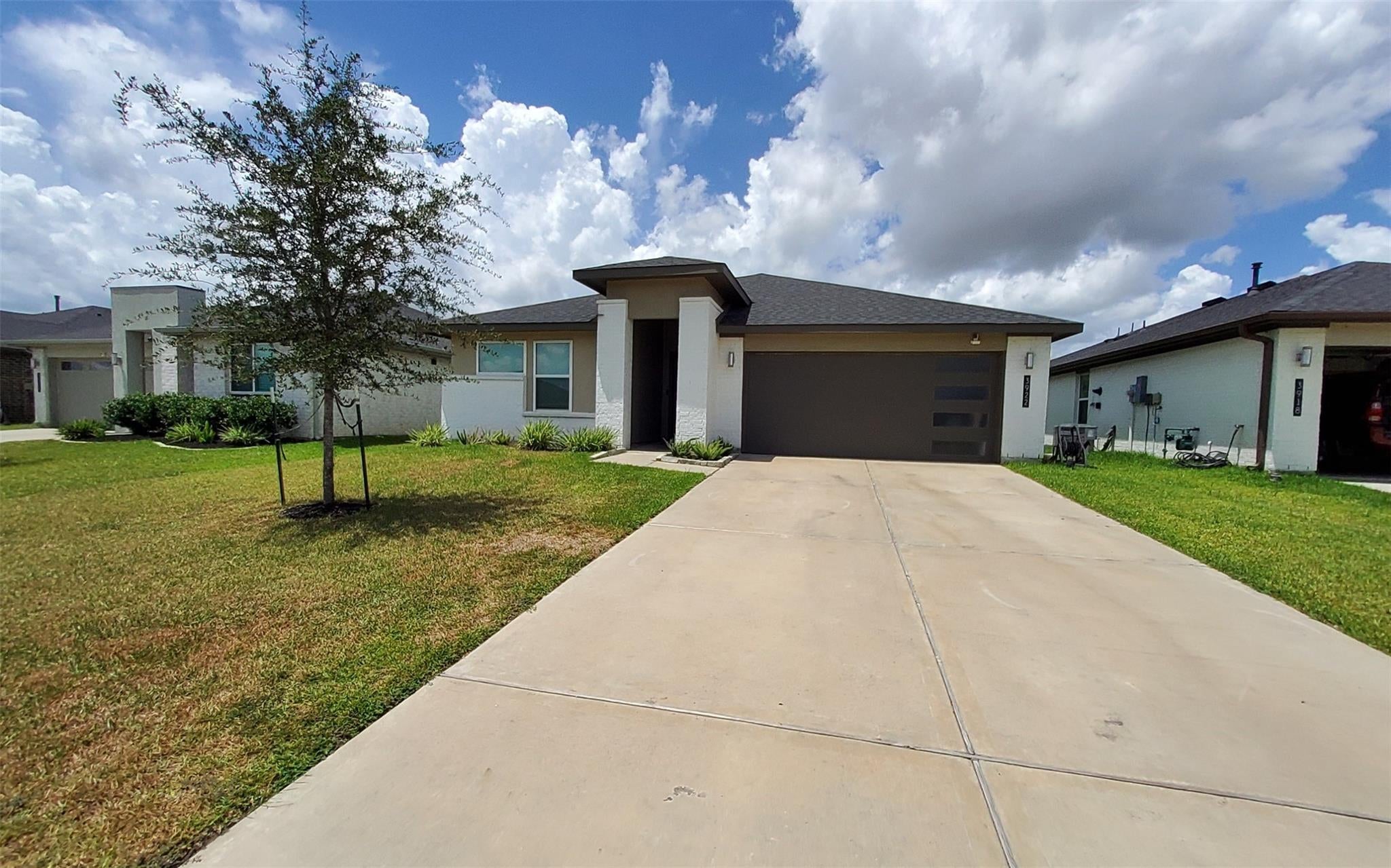 3922 Elk Creek Court