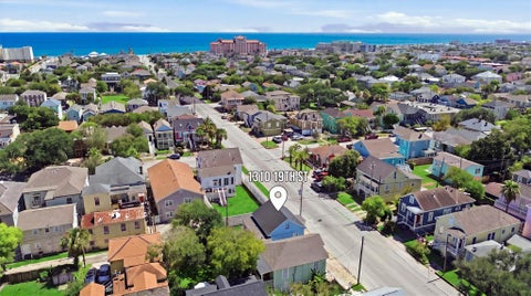 Homes For Sale - 1310 19th Street<br/> Galveston County, Galveston, TX 77550