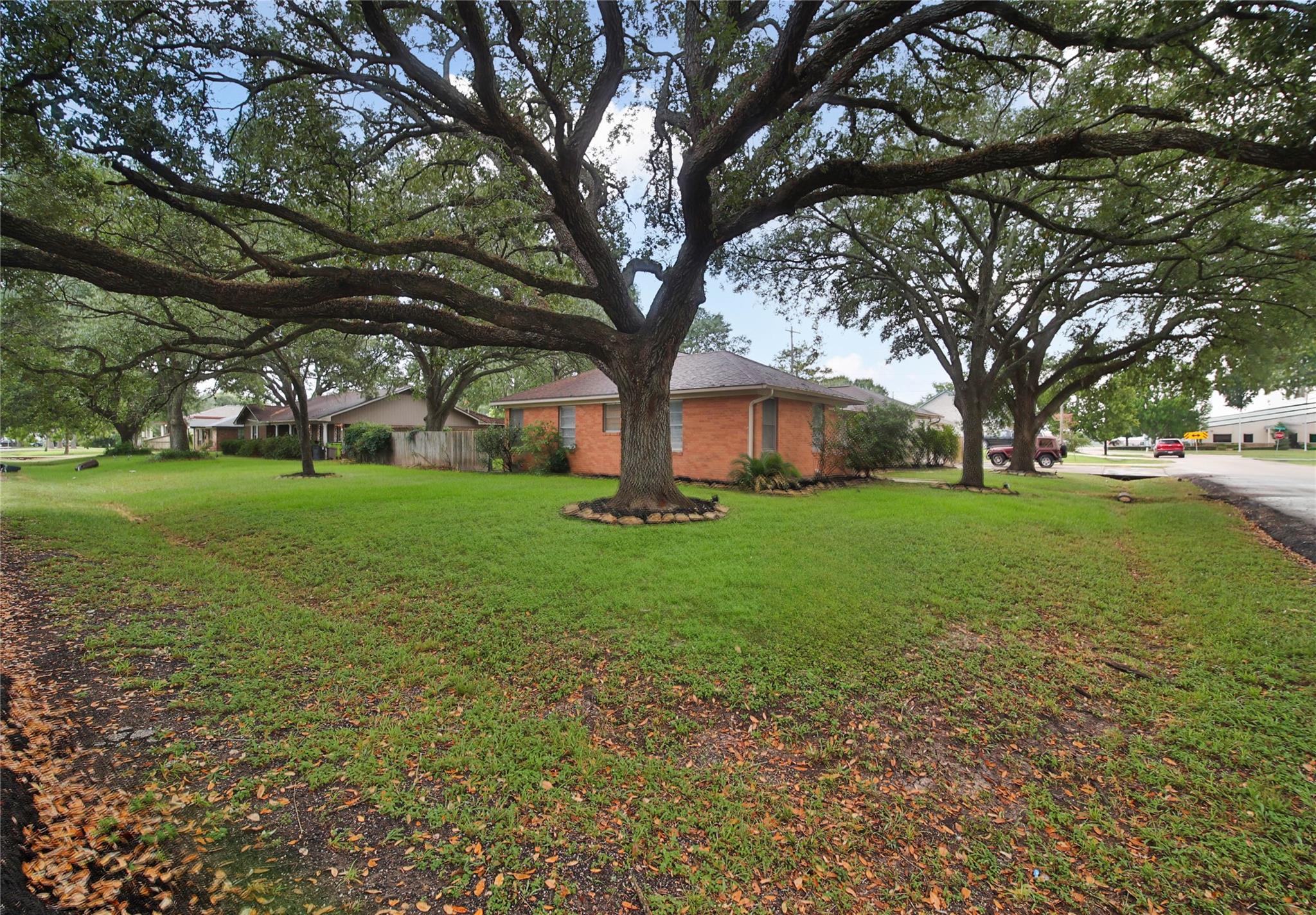 808 Avenue K