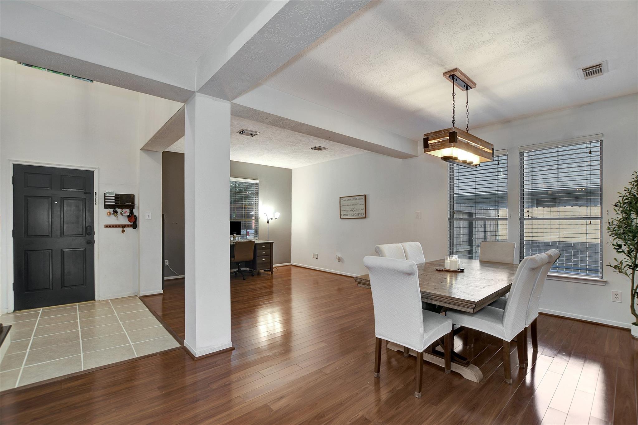 1809 Oak Wood Drive E