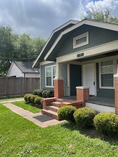 Photo of 3815 Baden Street, Houston, TX 77009 (MLS # 22838904)