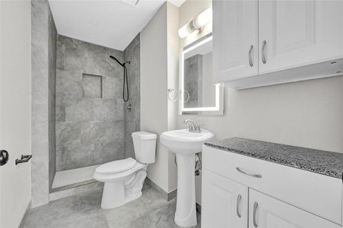 Tiny photo for 11871 Algonquin Drive, Houston, TX 77089 (MLS # 50763499)