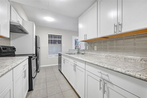 Tiny photo for 11871 Algonquin Drive, Houston, TX 77089 (MLS # 50763499)