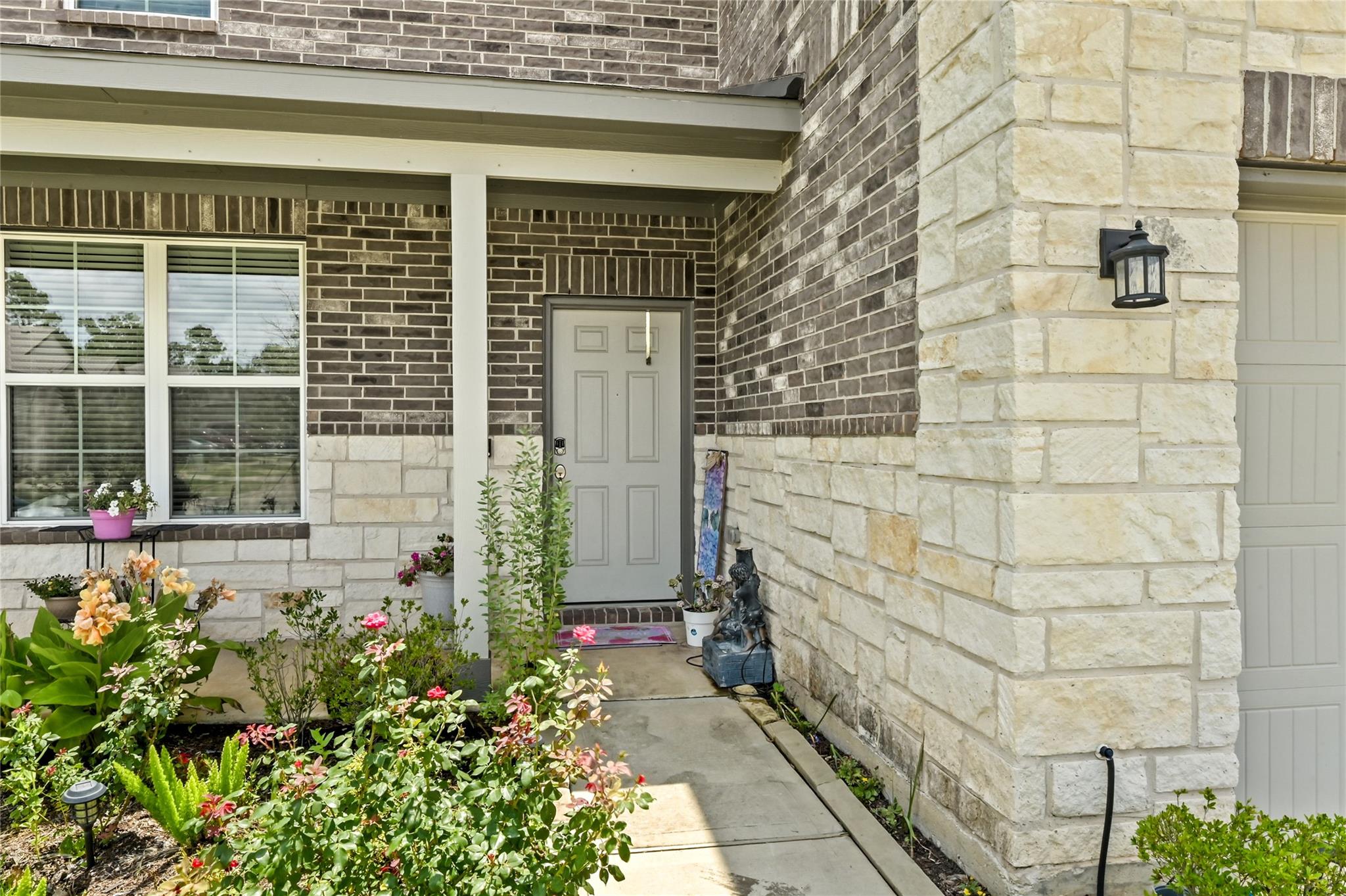 5928 Peonies Place
