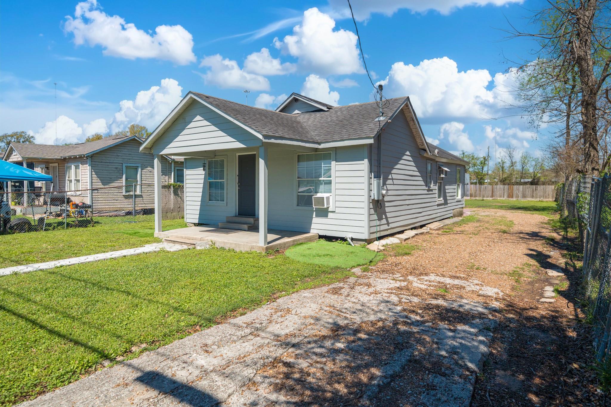 3123 Vintage Street