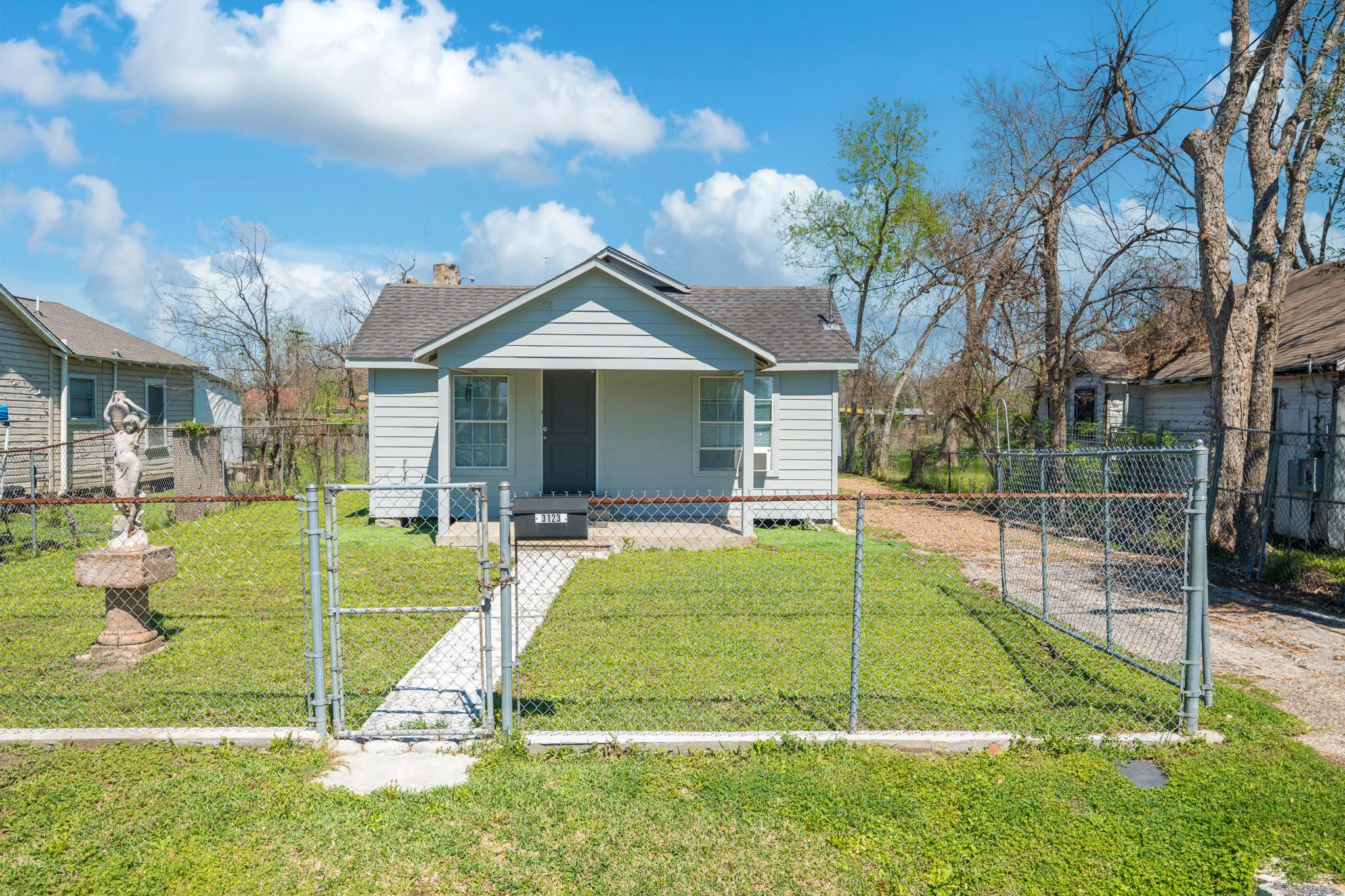 3123 Vintage Street