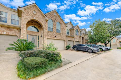 Photo of 7611 S Linpar Court S, Houston, TX 77040 (MLS # 91556020)