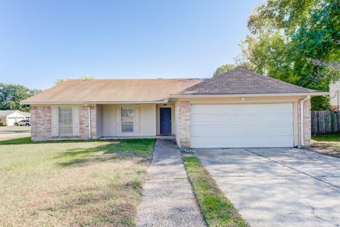Photo of 15914 Timber Valley Drive, Houston, TX 77070 (MLS # 4857985)
