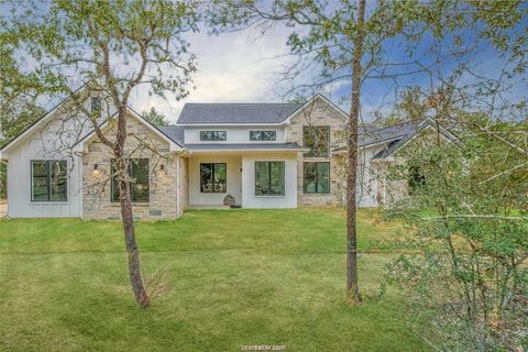 Photo of 4334 Berkshire, Franklin, TX 77856 (MLS # 30059732)