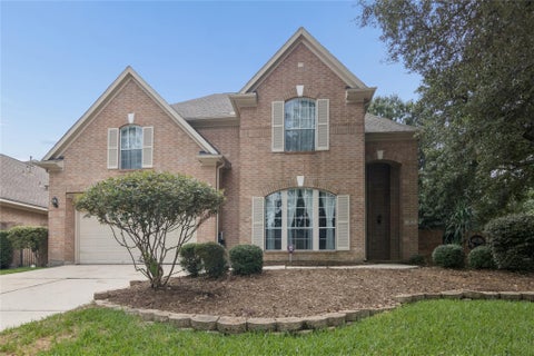 Photo of 2 Surrey Run Place, The Woodlands, TX 77384 (MLS # 31663655)