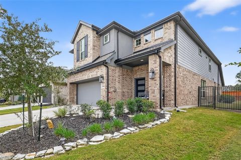 Homes For Sale - 8149 Overland Grove<br/> Magnolia, TX 77354