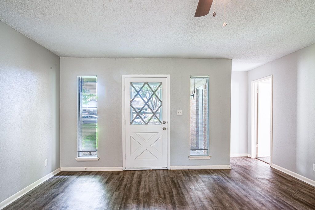 Photo of 828 Noreda Street, Angleton, TX 77515 (MLS # 67512595)